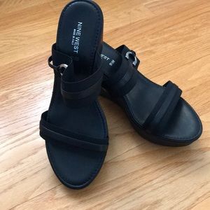 NWOB Nine West which sandals size 9 1/2 M